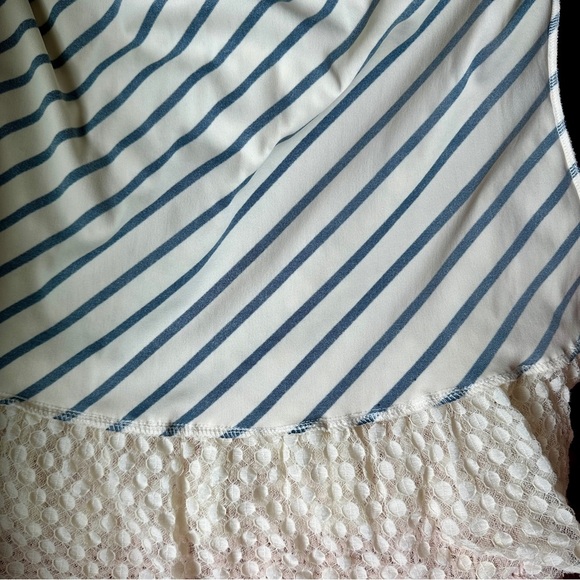 Vintage Y2K Charlotte Russe White and Blue Striped and Polka Dot Lace Top Size M - Picture 10 of 13